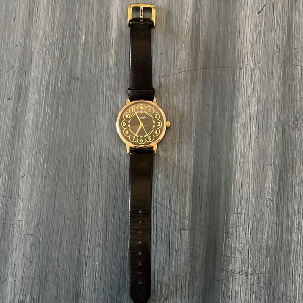 Kate Spade Black Scallop Metro Watch